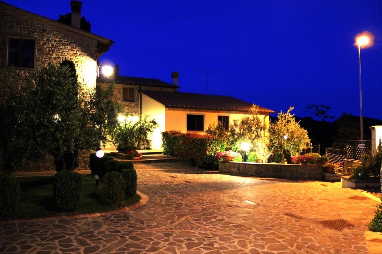 Residence Il Poggiolino Montecarelli Bagian luar foto
