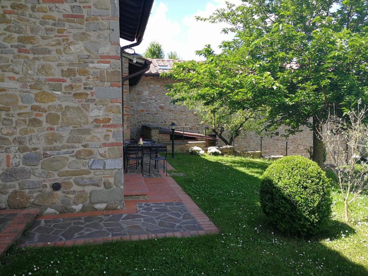 Residence Il Poggiolino Montecarelli Bagian luar foto